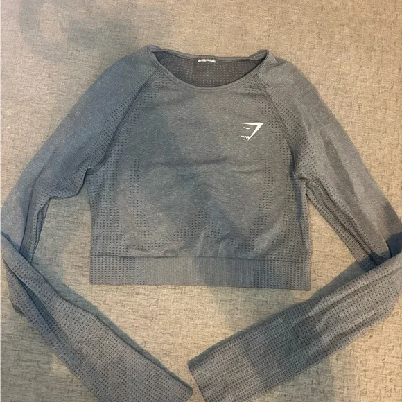 Gymshark long sleeve crop top size small gray - Picture 2 of 4